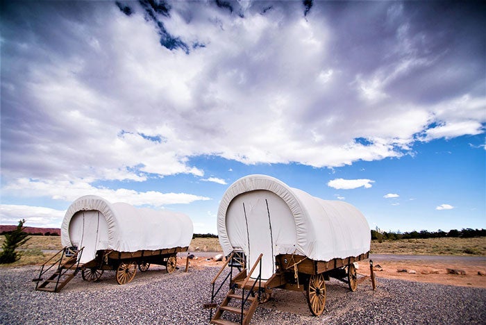 BrokenSpur-Conestoga-Wagon-Exterior_courtesy_700 Conestoga wagons at the Broken Spur Inn in Torrey, Utah