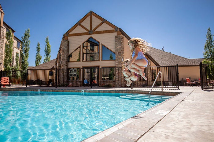 Outdoor pool at Bryce Canyon Grand Hotel