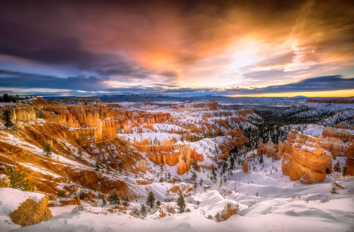Dawn light on snow at Bryce Canyon National Park