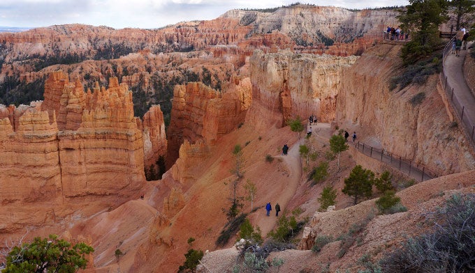 Bryce-Navajo-Loop-1_ElisabethKwak_680 Navajo Loop Trail begins at Sunset Point in Bryce Canyon National Park. Photo by Elisabeth Kwak