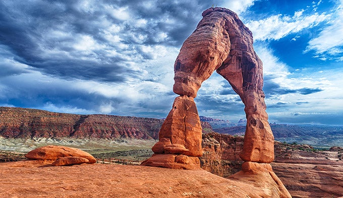Arches-Delicate-Arch-sky_Adobe_680 Delicate Arch in Arches National Park