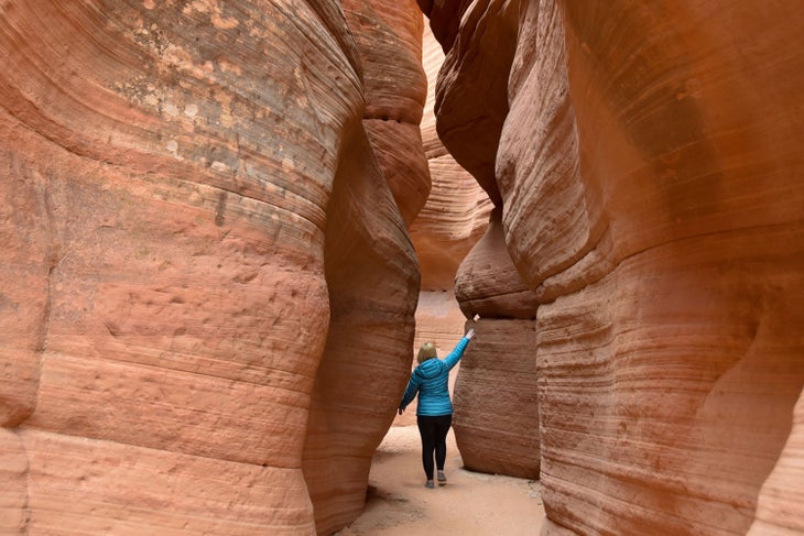 Tour Peekaboo Slot Canyon near Kanab